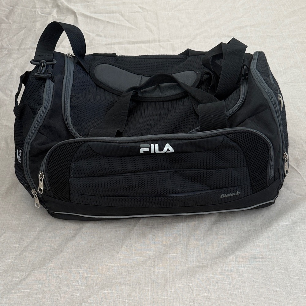 Fila Black and Gray Men's Duffel Bag